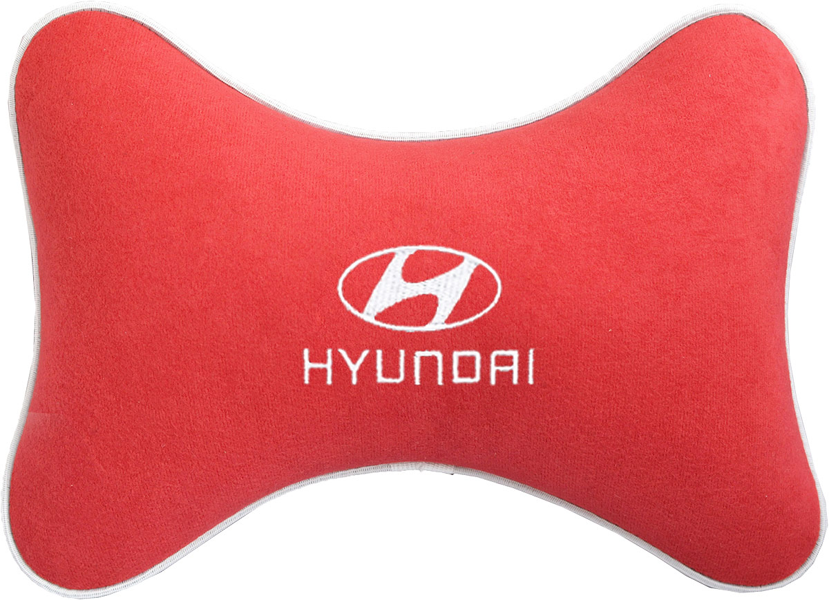 Подушка на подголовник Auto Premium Hyundai , цвет: красный. 3746737467 Подушка на подголовник Auto Premium Hyundai , цвет: красный. 3746737467Подушка на подголовник - это прежде всего лучший способ создать комфорт для шеи и головы во время пребывания в автомобильном кресле. Большинство штатных подголовников устроены так, что до них попросту не дотянуться. Данный аксессуар полностью решает эту проблему, создавая мягкую ортопедическою поддержку. Подушка крепится к сиденью, а это значит один раз поставил - и забыл.Меньше утомляемость - а следовательно выше внимание и концентрация на дороге.Одинакова удобна для пассажира и водителя.Подушка выполнена из велюра.