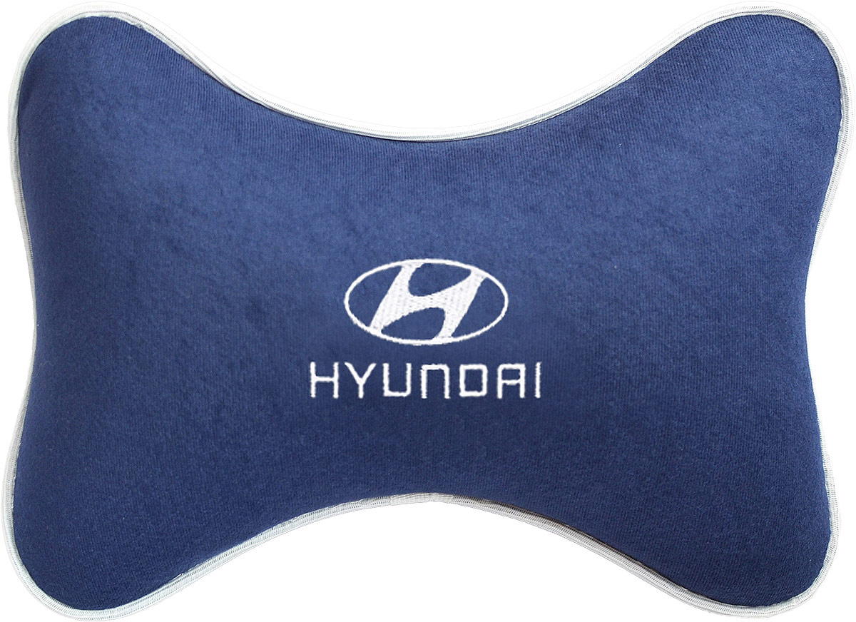 Подушка на подголовник Auto Premium Hyundai , цвет: синий. 37487Ветерок 2ГФ Подушка на подголовник Auto Premium Hyundai , цвет: синий. 37487Ветерок 2ГФПодушка на подголовник - это прежде всего лучший способ создать комфорт для шеи и головы во время пребывания в автомобильном кресле. Большинство штатных подголовников устроены так, что до них попросту не дотянуться. Данный аксессуар полностью решает эту проблему, создавая мягкую ортопедическою поддержку. Подушка крепится к сиденью, а это значит один раз поставил - и забыл.Меньше утомляемость - а следовательно выше внимание и концентрация на дороге.Одинакова удобна для пассажира и водителя.Подушка выполнена из велюра.