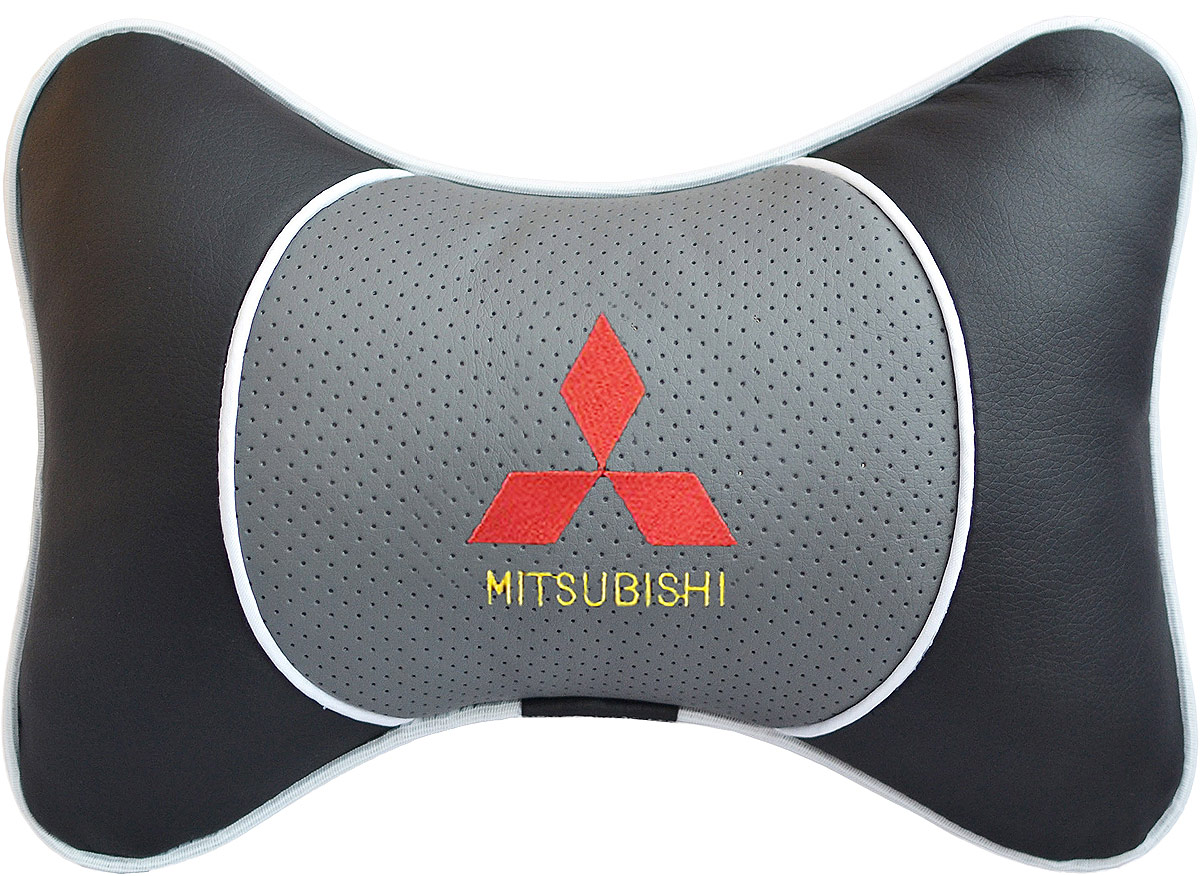 Подушка на подголовник Auto Premium Mitsubishi, цвет: серый, черный. 3754637546 Подушка на подголовник Auto Premium Mitsubishi, цвет: серый, черный. 3754637546Подушка на подголовник Auto Premium. Люкс выполнена из черной гладкой экокожи, вставка из серой перфорированной экокожи имеет обрамление мягким кантом. Для нанесения вышивки используются высококачественные итальянские нитки. Экокожа - это дышащий материал, который имеет повышенный ресурс и прочность. Легко чистится влажной тряпкой, не требует стирки, не впитывает пыль и грязь. Подушка на подголовник - это лучший способ создать комфорт для шеи и головы во время пребывания в автомобильном кресле. Большинство штатных подголовников устроены так, что до них попросту не дотянуться. Данный аксессуар полностью решает эту проблему, создавая мягкую ортопедическою поддержку. Особенности: - Подушка крепится к сиденью, а это значит один раз поставил - и забыл. - Меньше утомляемость - а следовательно выше внимание и концентрация на дороге. - Одинакова удобна для пассажира и водителя.