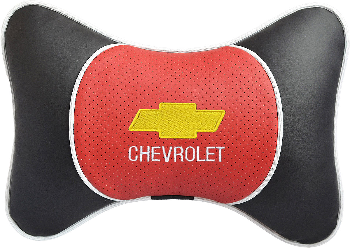 Подушка на подголовник Auto Premium Chevrolet, цвет: красный, черный. 3737 Подушка на подголовник Auto Premium Chevrolet, цвет: красный, черный. 3737Подушка на подголовник Auto Premium. Люкс выполнена из черной гладкой экокожи, вставка из красной перфорированной экокожи имеет обрамление мягким кантом. Для нанесения вышивки используются высококачественные итальянские нитки. Экокожа - это дышащий материал, который имеет повышенный ресурс и прочность. Легко чистится влажной тряпкой, не требует стирки, не впитывает пыль и грязь. Подушка на подголовник - это лучший способ создать комфорт для шеи и головы во время пребывания в автомобильном кресле. Большинство штатных подголовников устроены так, что до них попросту не дотянуться. Данный аксессуар полностью решает эту проблему, создавая мягкую ортопедическою поддержку. Особенности: - Подушка крепится к сиденью, а это значит один раз поставил - и забыл. - Меньше утомляемость - а следовательно выше внимание и концентрация на дороге. - Одинакова удобна для пассажира и водителя.