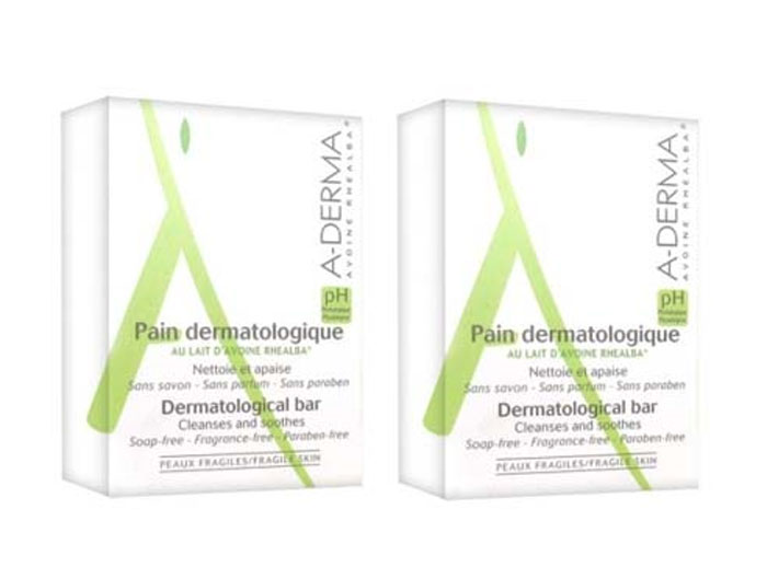 A-Derma Набор Дермокосметическое мыло, 100 гр, 2 шт9 A-Derma Набор Дермокосметическое мыло, 100 гр, 2 шт9Мягкая формула мыла очищает, оставляя кожу увлажненной. Физиологический pH, адаптированный к потребностям хрупкой кожи, не нарушает естественный баланс и гидролипидную пленку кожи. Успокаивает и смягчает. Идеально подходит для всей семьи.«Мыло без мыла» для идеального бережного ухода. Относится к инновационном очищающим средствам - синтетический детергент (мыло без ПАВов с физиологическим ph).