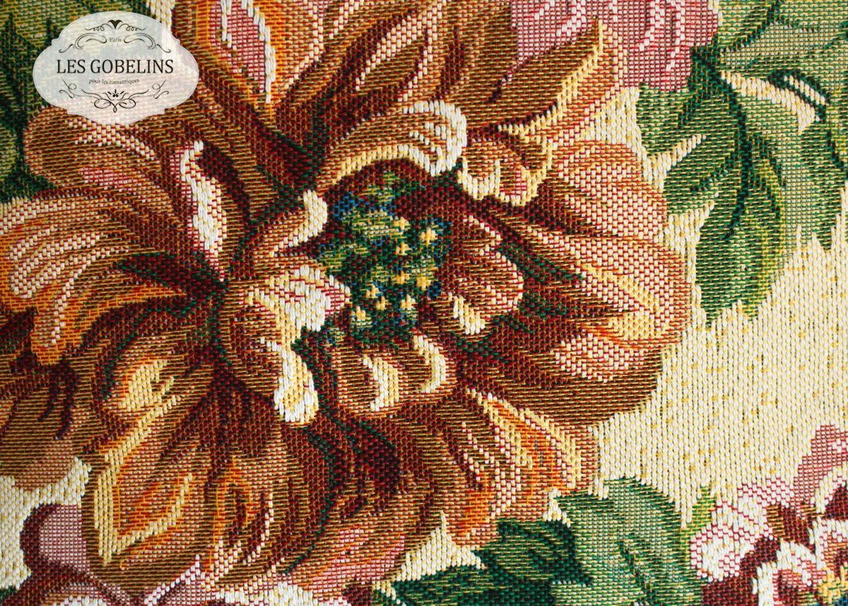 Покрывало на диван Les Gobelins Pivoines, 160 х 230 смES-412 Покрывало на диван Les Gobelins Pivoines, 160 х 230 смES-412Покрывало на диван Les Gobelins Pivoines с ярким цветочным рисунком привлечет к себе внимание и органично впишется в интерьер комнаты. Изделие изготовлено из высококачественной ткани гобелен и оформлено бахромой и кисточками. Необычайная красота сочетается в этом покрывале с высокой прочностью и долговечностью, а свойство гобелена по-разному проявлять себя в зависимости от освещения помещения позволяет открывать все новые и новые детали, которые, как казалось, раньше скрывал гобелен.Красочное и приятное на ощупь покрывало сделает интерьер спальни, детской или гостиной уютнее и своеобразнее. Состав материала: 52% хлопок, 48% полиэстер.
