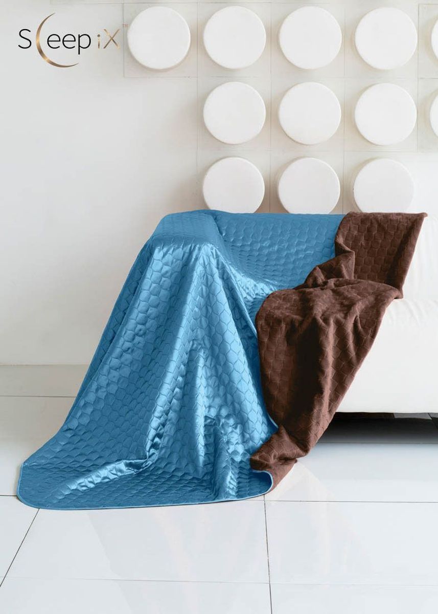 Покрывало Sleep iX Shinen Soft, цвет: коричневый, темно-голубой, 180х220 см. maa2148061004900000360 Покрывало Sleep iX Shinen Soft, цвет: коричневый, темно-голубой, 180х220 см. maa2148061004900000360Общий размер: двуспальныйРазмер покрывала: 180х220 смРазмер наволочек: Без наволочекМатериал: Искусственный мех,Атласный шелкДлина ворса: КороткийНаполнитель: СинтепонСостав: 100% полиэстерОтделка: Кант,СтежкаОсобенность: ДвухстороннийПроизводитель: Sleep iXCтрана производства: КитайУпаковка: Чемодан ПВХ