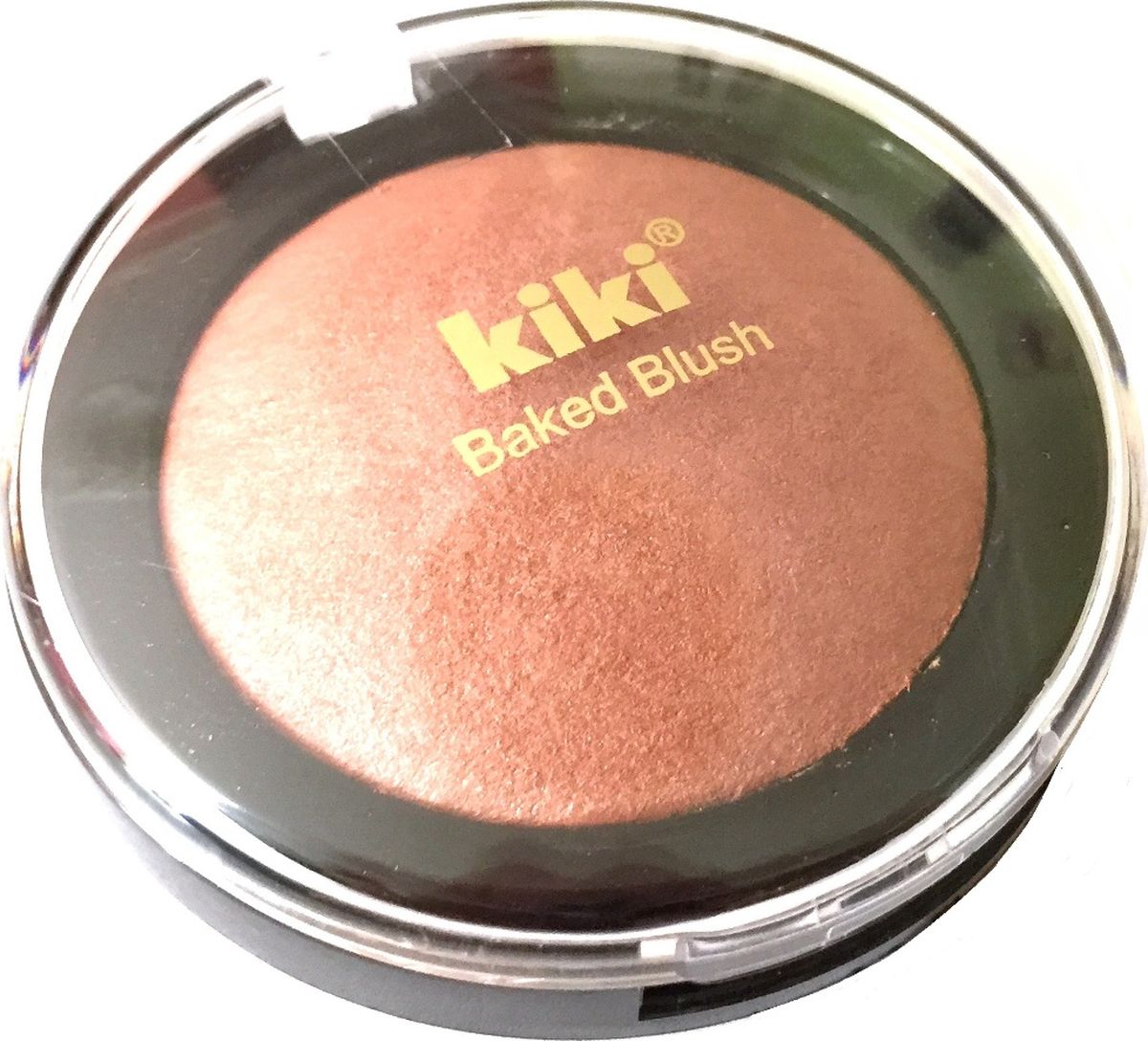 Kiki Румяна для лица Baked Blush 507, 6.24 грSC-FM20104 Kiki Румяна для лица Baked Blush 507, 6.24 грSC-FM20104Румяна KIKI Baked BLUSH равномерно наносятся на поверхность кожи, легко растушевываются, придают коже ухоженный здоровый вид, позволяют моделировать контуры лица. Основным новшеством в составе румян являются микронизированные воздушные пигменты, которые придают эффект натурального нежного румянца, даря сияющий вид и здоровый цвет лица. Технология производства запеченных румян KIKI Baked BLUSH гарантирует: безупречность макияжа, максимальную яркость цвета и стойкость.