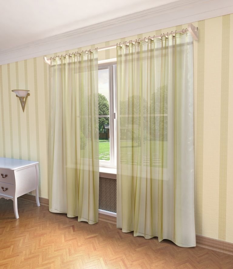 Тюль Sanpa Home Collection Мери, на ленте, цвет: бежевый, высота 280 см19201 Тюль Sanpa Home Collection Мери, на ленте, цвет: бежевый, высота 280 см19201Тюль Мери нежного цвета изготовлена из высококачественно полуорганзы. Тюль сделает ваш интерьер более нежным, воздушным и невесомым. Можно драпировать окно только тюлью или только портьерами, но вместе они создают идеальную композицию. Мы рекомендуем под однотонные портьеры нейтральных тонов подбирать сложносочиненную тюль, с изысканной вышивкой и орнаментом, а под портьеры с рисунком или ярких тонов - выбирать тюль с минималистичным рисунком или вообще без него.Крепление к карнизу осуществляется при помощи вшитой шторной ленты.
