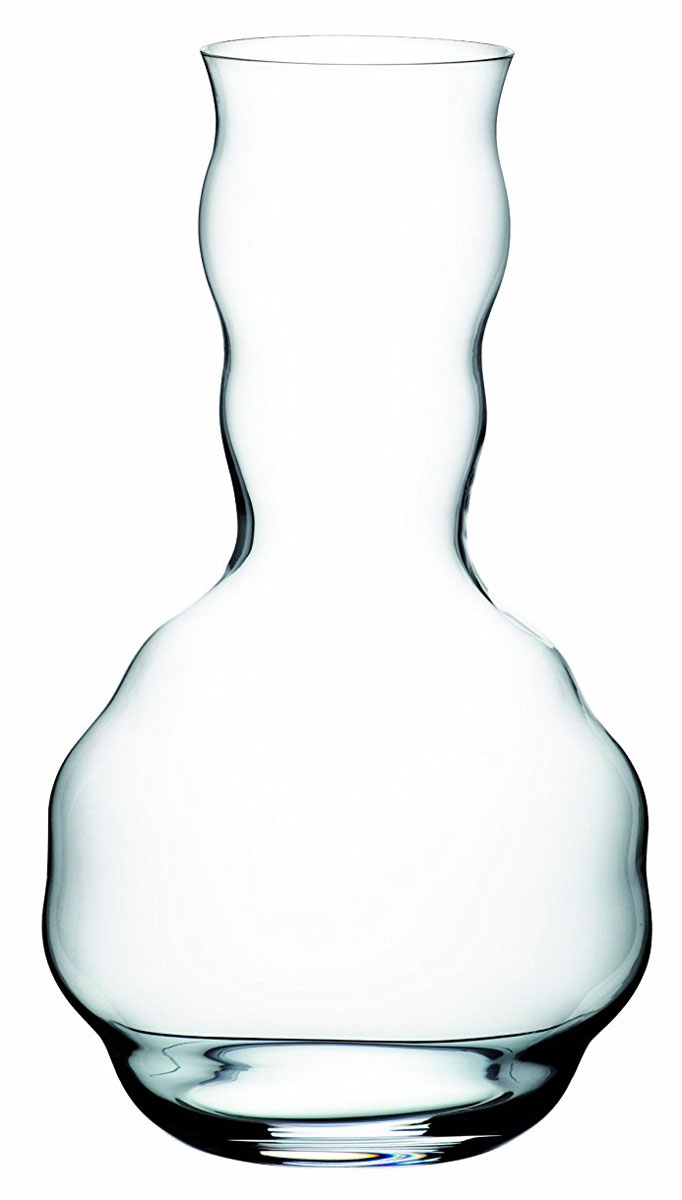 Декантер Riedel Swirl, 1,33 лАксион Т-33 Декантер Riedel Swirl, 1,33 лАксион Т-33Декантер Riedel Swirl изготовленный из высококачественного стекла, используется как для вина, так и сока или воды: необычный дизайн и смелая форма сосуда помогают максимально ярко раскрыть аромат напитка и его вкус, увидеть великолепие переливов цвета и оттенков, оценить его качество. Достаточно легкого раскачивания декантера с помощью плавных круговых движений, и внутри сосуда появляется естественный водоворот: именно равномерное движение насыщает вино кислородом и дает возможность насладиться игрой света в напитке.Если вы - ценитель вин, после первого же эксперимента с декантером вы не сможете отказаться от его использования в дальнейшем! Диаметр декантера (по верхнему краю: 6,7 см. Высота: 23,5 см.
