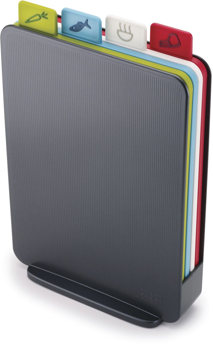 Набор разделочных досок Joseph Joseph Index Compact, цвет: графит, 4 шт54 009312 Набор разделочных досок Joseph Joseph Index Compact, цвет: графит, 4 шт54 009312Новинка в коллекции бестселлеров Index. Теперь, благодаря вертикальному размещению в кейсе, набор разделочных досок занимает минимум места, сохраняя удобный размер. Простая и вместе с тем эффективная маркировка позволяет легко распределять доски для разных типов продуктов, сохраняя максимальную гигиену в процессе нарезки и исключая взаимное загрязнение продуктов. Специальные ярлыки помогают определить какую доску следует использовать для разных ингредиентов: сырого мяса, овощей, рыбы или хлеба. Силиконовые ножки на досках препятствуют скольжению. Инновационное покрытие досок не дает ножам затупиться. Края досок загнуты вверх для удержания сока и крошек.