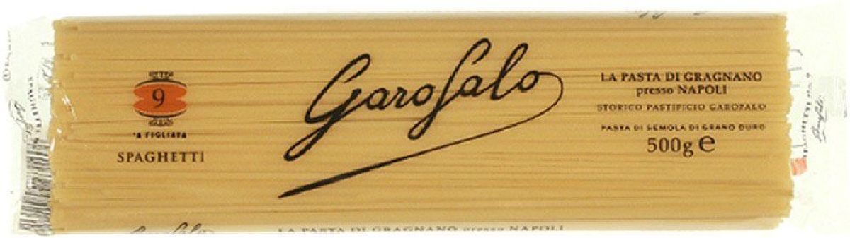 Garofalo Спагетти № 9, 500 г0120710 Garofalo Спагетти № 9, 500 г0120710Компания Pastificio Lucio Garofalo S.p.A. первой в Италии организует производство пасты передовых стандартов и получает сертификат ISO 9001. Еще до 17 в. паста не являлась основной итальянской пищей, но с развитием производства Гарофало в регионе Неаполя паста становится блюдом традиционной итальянской кухни. Теперь и российские потребители могут попробовать Спагетти из твердых сортов пшеницы ТМ Garofalo. Эти классические итальянские спагетти длиной 26 см никогда не выйдут из моды. Рекомендуется подавать их с томатными соусами или использовать в приготовлении запеканок.