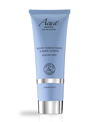 Aqua Mineral Лосьон бархатистый для тела и рук Нежная роса, 125 мл72523WD Aqua Mineral Лосьон бархатистый для тела и рук Нежная роса, 125 мл72523WDЛегкий, нежный лосьон для тела с изящным ароматом увлажняет и восстанавливает кожу, делая ее мягкой и гладкой