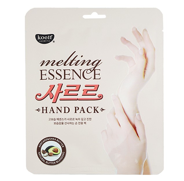 Koelf Маска-перчатки для рук смягчающая Melting essence hand pack, 14 гр300402 Koelf Маска-перчатки для рук смягчающая Melting essence hand pack, 14 гр300402Красота женских ручек воспета поэтами и авторами песен — раньше одного прикосновения девушки своими тонкими белыми пальчиками к рукаву кавалера хватало для того, чтобы объявить ее своей прекрасной дамой и совершать в честь нее рыцарские подвиги. Сейчас, в эпоху открытых декольте и мини-юбок о красоте девичьих пальчиков говорят мало, но это совсем не значит, что за ними не надо ухаживать. И если вам тоже хочется, чтобы ваш мужчина совершал в честь вас подвиги и восторгался нежностью ваших прикосновений, попробуйте эту маску для рук от набирающего популярность корейского бренда косметики Petitfee&Koelf. В упаковке вы найдете десять перчаток, которые пропитаны чудодейственной эссенцией: в составе натуральные масла, экстракт улиточного секрета, масло чайного дерева, алоэ вера и коллаген. Все это отбеливает кожу, делает ее мягкой, увлажненной и по-королевски красивой. Почувствуйте себя истинной аристократкой, побалуйте свои ручки нежным, но очень эффективным уходом! Походите в таких «перчатках» полчаса — и ваши ладошки будут сиять красотой!