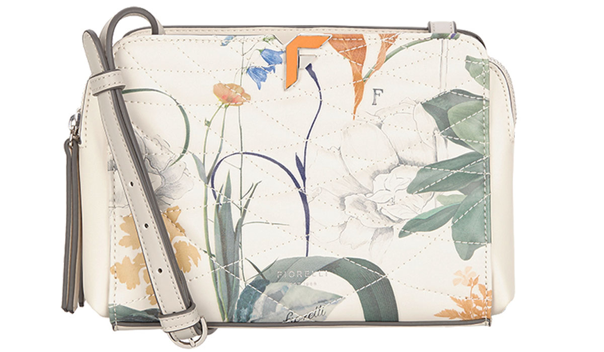 Сумка женская Fiorelli, цвет: белый. 8637 FH WhtbotanicalBM8434-58AE Сумка женская Fiorelli, цвет: белый. 8637 FH WhtbotanicalBM8434-58AEЭлегантная женская сумка Fiorelli изготовлена из качественной искусственной кожи. Модель с двумя отделениями закрывается на молнии. На лицевой части имеется большой открытый карман. Сумка оснащена плечевым ремнем, который можно регулировать по длине.