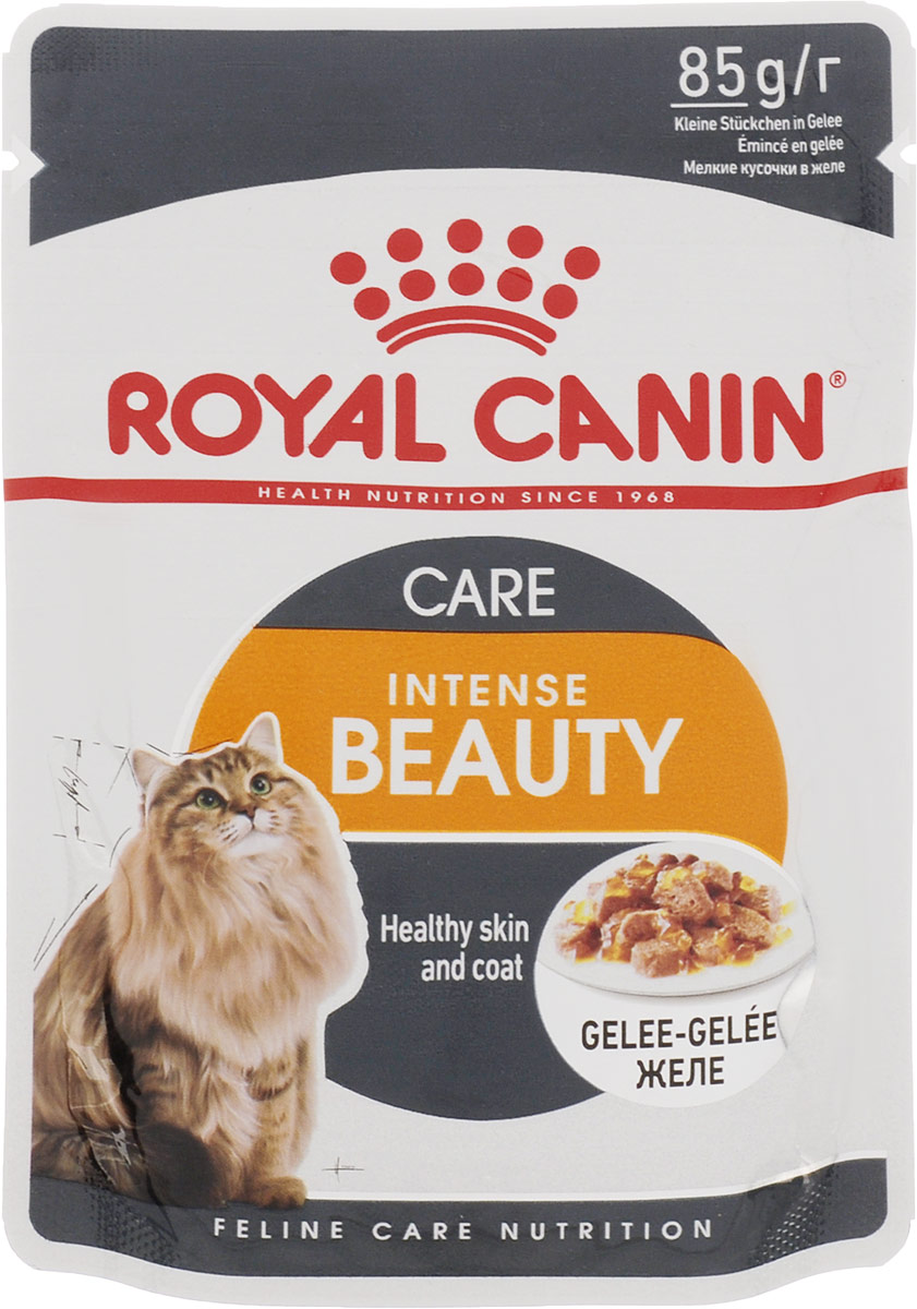 Консервы Royal Canin Intense Beauty, для поддержания красоты шерсти кошек, мелкие кусочки в желе, 85 г0120710 Консервы Royal Canin Intense Beauty, для поддержания красоты шерсти кошек, мелкие кусочки в желе, 85 г0120710Консервы Royal Canin Intense Beauty - полнорационный влажный корм для поддержания красоты шерсти, который подходит взрослым кошкам старше 1 года.Кожа и шерсть кошки – отражение ее здоровья.Широкий спектр питательных веществ, стимулирующих обновление и укрепление шерстного покрова.У взрослых кошек и котов, особенно стерилизованных или кастрированных, может развиться мочекаменная болезнь. Особая диета должна обеспечивать кошек всеми питательными веществами, необходимыми для поддержания их жизненной энергии, помогая при этом сохранить идеальный вес.Комплекс для блестящей шерсти.Корм Intense Beauty 12 питает шерсть кошки и помогает сохранять ее блеск благодаря высокому содержанию жирных кислот Омега 3 и 6, витаминов группы B, биотина и цинка.Здоровая мочевыделительная система.Формула корма помогает поддержать здоровье мочевыделительной системы кошки, сокращая концентрацию минеральных веществ, способствующих образованию мочевых камней. Поддержание идеального веса кошки.Специально разработанные кусочки в соусе делают корм исключительно аппетитным для кошек при умеренной калорийности.Состав: мясо и мясные субпродукты, рыба и рыбные субпродукты, злаки, масла и жиры, экстракты белков растительного происхождения, субпродукты растительного происхождения, минеральные вещества, углеводы.Добавки (в 1 кг):Витамин D3: 15 ME, Железо: 10 мг, Марганец: 3,1 мг, Цинк: 31 мг, Основные жирные кислоты ряда Омега 3: 1,9 г, Основные жирные кислоты ряда Омега 6: 12 г.Товар сертифицирован.