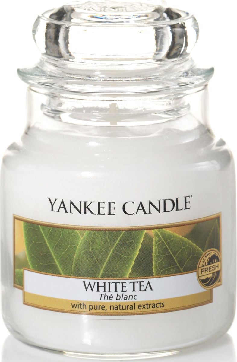 Ароматическая свеча Yankee Candle Белый чай / WhiteTea, 25-45 чRG-D31S Ароматическая свеча Yankee Candle Белый чай / WhiteTea, 25-45 чRG-D31SАроматическая свеча с насыщенным и расслабляющим ароматом белого чая и лёгкими вкраплениями лимона.Верхняя нота: ЛимонСредняя нота: Белый ЧайБазовая нота: Пачули