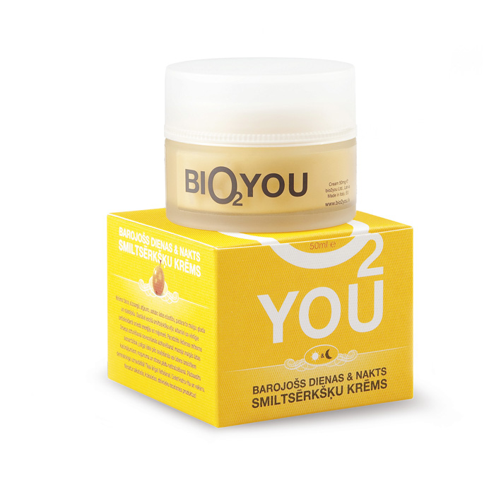 BIO2You Yellow range Питательный дневной и ночной облепиховый крем, 50 мл960022 BIO2You Yellow range Питательный дневной и ночной облепиховый крем, 50 мл960022Благодаря особому увлажняющему комплексу, витаминам, ценным растительным маслам и пантенолу крем питает, защищает, восстанавливает и повышает эластичность кожи, делая ее нежной, гладкой и наполненной сиянием. Облепихa в составе крема и ценные антиоксиданты регенерируют и заряжают кожу энергией. Рекомендуется ежедневное использования для поддержания увлажнения с целью задержки старения кожи, защиты нежной детской кожи, ухода за чувствительной кожей после воспалений, вызванных водой или солнцем, а также для нейтрализации следов стресса и усталости.