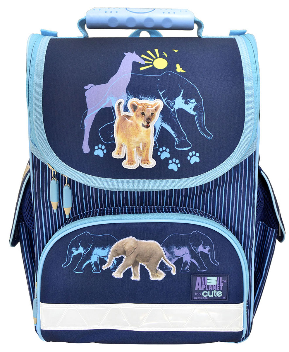 Action! Ранец школьный Animal Planet Too Cute Тигренок цвет синий72523WD Action! Ранец школьный Animal Planet Too Cute Тигренок цвет синий72523WDЭксклюзивный Лицензионный дизайн Animal Planet Too Cute. Для мальчиков. Предназначен для учеников начальной школы. Вес ранца составляет около 710 г, что соответствует идеальным нормам нагрузки на спину ученика младшей школы. Максимальный Объем -13 л. Ранец с эргономичной ортопедической спинкой. Разработан для максимального комфорта ребенка. Ортопедическая спинка, анатомически повторяющая контур спины, идеально подходит для ребенка, равномерно распределяя вес ранца на спины и плечи. Ранец изготовлен из водоотталкивающей ткани. Закрывается на молнию с декоративными элементами. К дизайну подходит пенал-тубус 21004/A/TG и мешок AP-ASS4305/5/15.