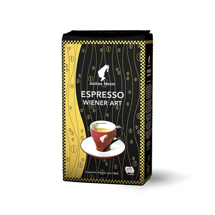Julius Meinl Эспрессо кофе в зернах, 1 кг0120710 Julius Meinl Эспрессо кофе в зернах, 1 кг0120710Этот бленд идеально подходит для приготовления классического венского эспрессо. Первоклассные зерна арабики с южноамериканских плантаций, обладающих экологическими сертификатами Rain forest, гарантируют отменный вкус и невероятный аромат кофе в чашке.Уважаемые клиенты! Обращаем ваше внимание на то, что упаковка может иметь несколько видов дизайна. Поставка осуществляется в зависимости от наличия на складе.