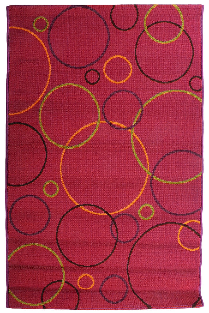 Коврик прикроватный Oriental Weavers Дaззл, цвет: красный, фиолетовый, 100 х 150 см. 15074BH-UN0502( R) Коврик прикроватный Oriental Weavers Дaззл, цвет: красный, фиолетовый, 100 х 150 см. 15074BH-UN0502( R)Яркая циновка с мягким и упругим ворсом - неповторимый элемент для гостиных и детских комнат. Оригинальный ковер от известной египетской фабрики Oriental Weavers подойдет для современных и классических интерьеров.