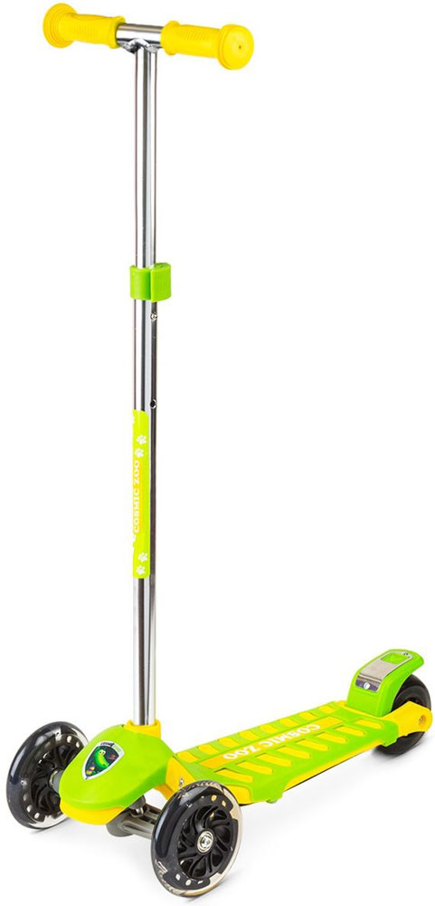 Самокат Small Rider Cosmic Zoo Galaxy Maxi, 3-колесный, с ручным тормозом, цвет: зеленый377544 Самокат Small Rider Cosmic Zoo Galaxy Maxi, 3-колесный, с ручным тормозом, цвет: зеленый377544Трехколесный самокат Cosmic Zoo Galaxy Maxi с ручным тормозом - это детский трехколесный самокат, который проверен временем и протестирован многими российскими детишками, заслужив массу поклонников за более чем 2 года продаж.На этом великолепном самокате могут кататься дети с 2 до 6 лет, поскольку он имеет уникальное сочетание преимуществ: большую платформу, толстое заднее колесо и выдвижную ручку с широким диапазоном регулировки. Самокат Смолл Райдер Гэлакси идет в тренде, и имеет надежные и эффектные PU (полиуретановые) колеса с цветными светодиодиками, которые начинают эффектно смотреться темное время дня. Теперь и ручной тормоз! В новой поставке Cosmic Zoo Galaxy у самоката также сделан ручной тормоз. Это же очень удобно! Можно тормозить и ногой и рукой. Если ребенок мал и ручной тормоз пока не нужен - его легко можно снять и установить потом. Широкий возрастной диапазон - самокат создан для детей от 2 до 7 лет! Самокат подойдет и малышам от 2-х лет и даже школьнику! Благодаря широкой платформе, утолщенному заднему колесу и телескопической выдвижной ручке, которая регулируется в 3-х положениях (максимальное - 82 см, минимальное - 65 см). При все при этом самокат не тяжелый и ребенок в 2 года может легко с ним обращаться. Почему качественный трехколесный самокат должен быть скучным? Чтобы развеселить вашего малыша и превратить катание в веселую игру были созданы волшебные персонажи с планеты Мегарион - динозаврик, тигренок, волк и медвежонок. Cosmic Zoo - это подразделение марки Small Rider для малышей. Задача была сделать красивый, качественный, надежный, функциональный трехколесный самокат.Колеса имеют прозрачную оболочку и черные диски, что делает их не просто заметными вечером, но и красивыми для глаз днем. Самокат имеет современный поворотный механизм и качественные подшипники, которые позволяют делать различные маневры и пируэты, когда ребенок переносит массу своего тела в одну из сторон.Таким образом, ребенок учится держать равновесие, а также родители могут быть уверены, что руль не повернется на 90 градусов и не травмирует малыша. Что отличает этот самокат от многих других, так это невероятные, сочные комбинированные расцветки с персонажами Космического зоопарка.Верхний слой деки - это дополнительная пластиковая крышка, которая помимо красоты, защищает платформу от деформации (перегруза) и увеличивает возможный возраст наездника. Все самокаты Small Rider имеют гарантийный срок службы и специализированный сервисный центр, где в случае необходимости могут произвести бесплатный гарантийный ремонт.В виду уверенности в качестве продукции Small Rider на все самокаты предоставляется беспрецедентная гарантия 12 месяцев (на все элементы кроме ресурса светодиодов светящихся колес, который рассчитан примерно на 200 часов).