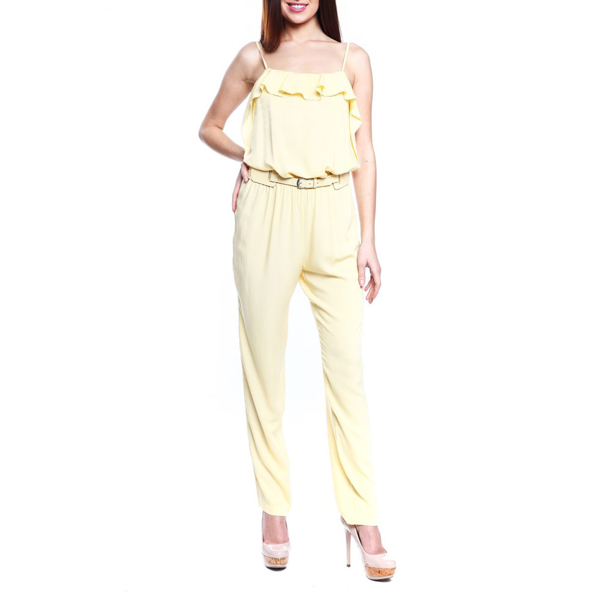 Комбинезон женский Topsandtops, цвет: желтый. 71176-141207T yellow. Размер 42 (48)71176-141207T yellow Комбинезон женский Topsandtops, цвет: желтый. 71176-141207T yellow. Размер 42 (48)71176-141207T yellowМодный женский комбинезон Topsandtops выполнен из высококачественного материала лаконичного цвета. Модель прямого кроя с резинкой на талии, на тонких регулируемых бретельках. Изделие с круглым вырезом горловины и прямыми свободными брючинами на поясе дополнено текстильным ремнем-резинкой с металлической пряжкой. На груди изделие декорировано широкой оборкой. Модель подчеркнет все достоинства вашей фигуры. Элегантный комбинезон - отличный выбор как на каждый день, так и для создания эффектного вечернего образа.