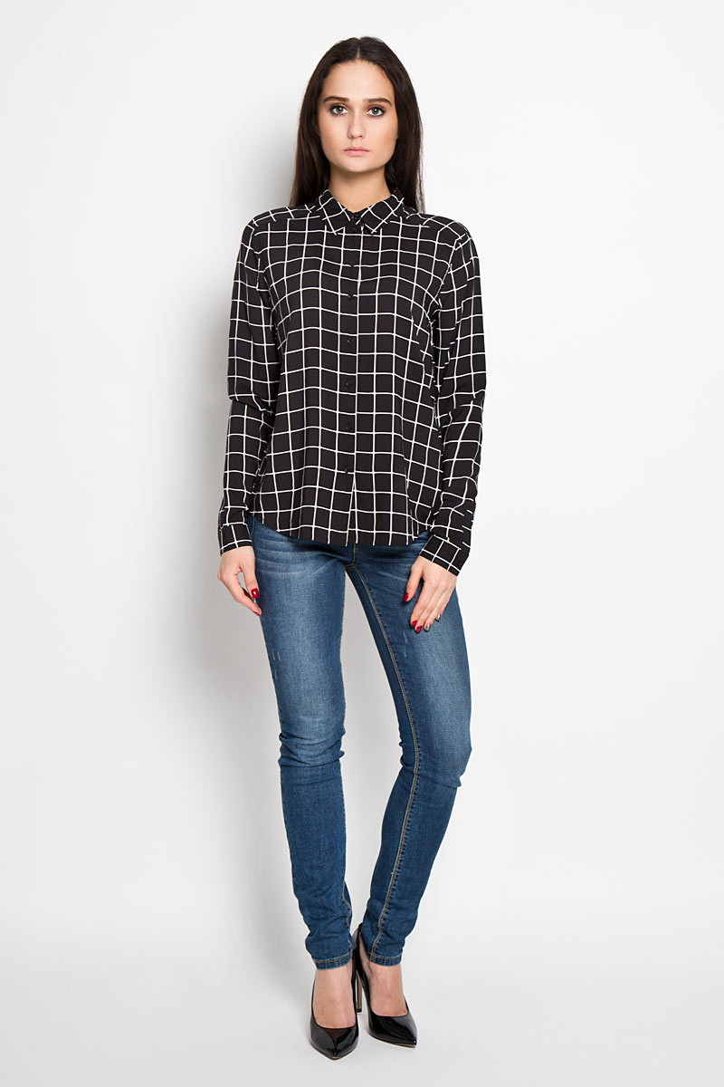 Рубашка женская Tom Tailor Denim, цвет: черный. 2031104.00.71. Размер L (48)2031104.00.71 Рубашка женская Tom Tailor Denim, цвет: черный. 2031104.00.71. Размер L (48)2031104.00.71Женская рубашка Tom Tailor Denim выполнена из высококачественного материала. Модель классического кроя с отложным воротником застегивается на пуговицы. Длинные рукава рубашки дополнены манжетами на пуговицах. Рубашка оформлена актуальным принтом в клетку. Такая рубашка подчеркнет ваш вкус и поможет создать великолепный стильный образ.
