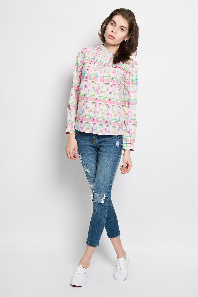 Рубашка женская Sela Casual, цвет: неоновый желтый, розовый, зеленый. B-112/713-6173. Размер XS (42)B-112/713-6173 Рубашка женская Sela Casual, цвет: неоновый желтый, розовый, зеленый. B-112/713-6173. Размер XS (42)B-112/713-6173Стильная женская рубашка Sela Casual, выполненная из натурального хлопка, прекрасно подойдет для повседневной носки. Материал очень легкий, мягкий и приятный на ощупь, не сковывает движения и позволяет коже дышать.Рубашка с небольшим воротником-стойкой и длинными рукавами застегивается сверху на пуговицы. Длину рукавов можно изменить при помощи хлястиков на пуговицах. Манжеты рукавов также застегиваются на пуговицы. Изделие оформлено принтом в клетку. Такая рубашка будет дарить вам комфорт в течение всего дня и станет модным дополнением к вашему гардеробу.