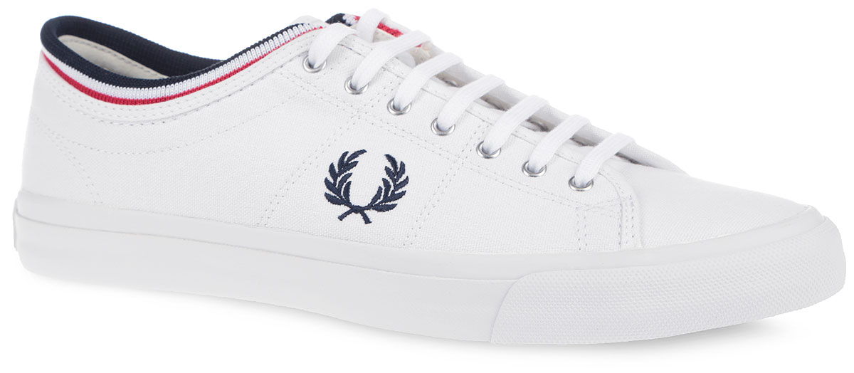 Кеды мужские Fred Perry Kendrick Tipped Cuff Canvas, цвет: белый. B5210U-100. Размер 8 (40)B5210U-100 Кеды мужские Fred Perry Kendrick Tipped Cuff Canvas, цвет: белый. B5210U-100. Размер 8 (40)B5210U-100Стильные мужские кеды Kendrick Tipped Cuff Canvas от Fred Perry покорят вас с первого взгляда! Модель выполнена из плотного текстиля и оформлена контрастным кантом. Одна из боковых сторон украшена вышивкой в виде логотипа бренда. Классическая шнуровка обеспечивает надежную фиксацию обуви на ноге. Подкладка из текстиля и стелька из EVA с текстильной поверхностью гарантируют комфорт при движении. Прочная резиновая подошва с рельефным рисунком обеспечивает сцепление с любой поверхностью. Такие кеды займут достойное место в вашем гардеробе.
