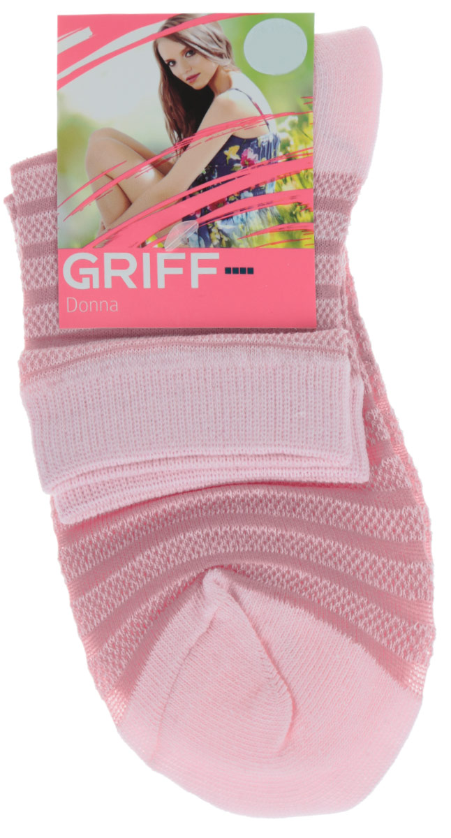 Носки женские Griff Полосы, цвет: розовый. D4O2. Размер 39/41D4O2 Носки женские Griff Полосы, цвет: розовый. D4O2. Размер 39/41D4O2Женские носки Griff Полосы изготовлены из высококачественного сырья. Носки очень мягкие на ощупь, а широкая резинка плотно облегает ногу, не сдавливая ее, благодаря чему вам будет комфортно и удобно. Усиленная пятка и мысок обеспечивают надежность и долговечность.Носки оформлены рисунком в полоску.
