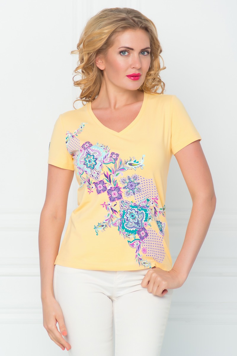 Футболка женская BeGood, цвет: желтый. SS16-BGUZ-527. Размер 52SS16-BGUZ-527 Футболка женская BeGood, цвет: желтый. SS16-BGUZ-527. Размер 52SS16-BGUZ-527Стильная женская футболка BeGood изготовлена из эластичного хлопка.Приталенная модель с короткими рукавами и V-образным вырезом горловины оформлена оригинальным красочным принтом.