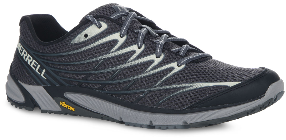 Кроссовки для бега мужские Merrell Bare Access 4, цвет: черный, серый. J03925. Размер 11H (46)J03925 Кроссовки для бега мужские Merrell Bare Access 4, цвет: черный, серый. J03925. Размер 11H (46)J03925Мужские кроссовки Bare Access 4 от Merrell подходят для длительных прогулок и бега по пересеченной местности. Верх выполнен из воздухопроницаемой синтетической сетки с элементами из синтетической кожи для оптимального воздухообмена внутри ботинка. Антибактериальная пропитка подкладки и стельки M Select Fresh препятствует появлению специфического запаха. Стелька из ЭВА мягко амортизирует во время движения. Подошва Vibram обеспечивает отличное сцепление на любых поверхностях в зависимости от типа подошвы. Антиабразивные компоненты подошвы гарантируют прочность и долгий срок службы без трещин и разрывов. Специальные светоотражающие элементы обеспечивают дополнительную безопасность в темное время суток. Глубина протектора - 2 мм.