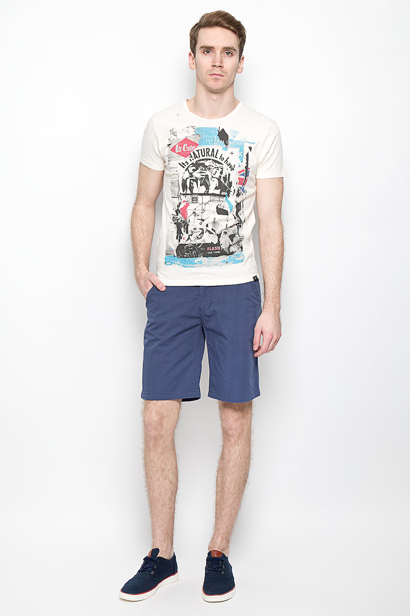 Шорты мужские Lee Cooper, цвет: синий. M15031-2625. Размер 36 (54)M15031-2625 Шорты мужские Lee Cooper, цвет: синий. M15031-2625. Размер 36 (54)M15031-2625Стильные мужские шорты Lee Cooper изготовлены из высококачественного хлопка. Модель средней посадки имеет комбинированную застежку, а также имеются шлевки для ремня. Спереди шорты оформлены двумя втачными карманами с косыми срезами, а сзади - двумя прорезными карманами с клапанами на пуговицах. Эти модные и в тоже время комфортные шорты послужат отличным дополнением к вашему гардеробу. В них вы всегда будете чувствовать себя уютно и комфортно.