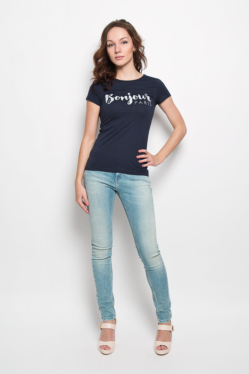 Футболка женская Tom Tailor Denim, цвет: темно-синий, белый. 1033936.01.71. Размер XS (42)1033936.01.71 Футболка женская Tom Tailor Denim, цвет: темно-синий, белый. 1033936.01.71. Размер XS (42)1033936.01.71Стильная женская футболка Tom Tailor Denim, выполненная из натурального хлопка, будет отлично на вас смотреться. Модель приталенного кроя с круглым вырезом горловины и короткими рукавами спереди оформлена принтовой надписью Bonjour Paris. Идеальный вариант для тех, кто ценит комфорт и качество.