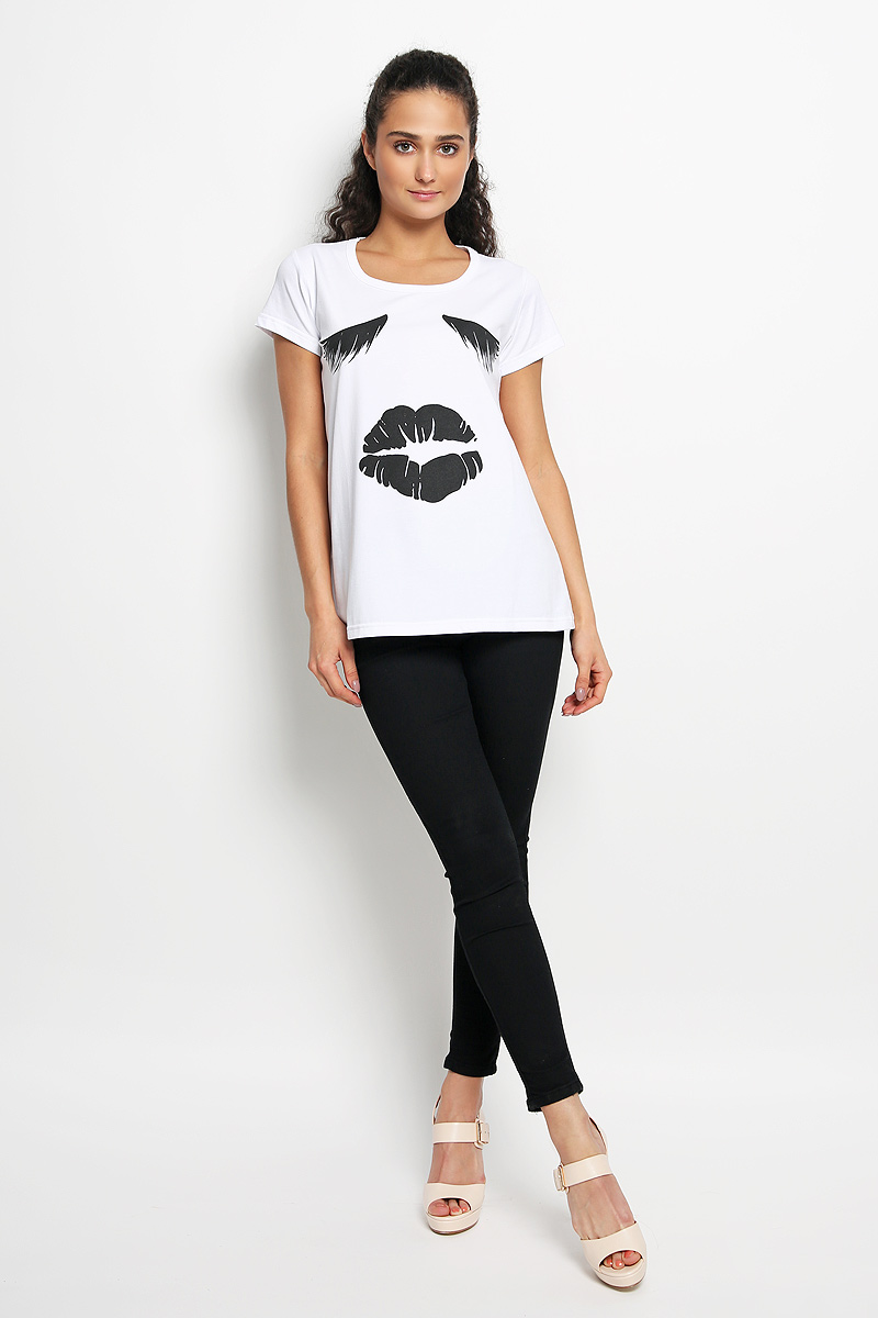 Футболка женская Rocawear, цвет: белый. R011635. Размер M (46)R011635 Футболка женская Rocawear, цвет: белый. R011635. Размер M (46)R011635Женская футболка Rocawear, выполненная из эластичного хлопка, поможет создать отличный современный образ. Материал очень мягкий и приятный на ощупь, не сковывает движения и хорошо вентилируется. Футболка с круглым вырезом горловины и короткими рукавами имеет свободный крой. Вырез горловины дополнен мягкой бейкой. Оформлена модель оригинальным принтом.Стильный дизайн и высокое качество исполнения принесут удовольствие от покупки и подарят отличное настроение!
