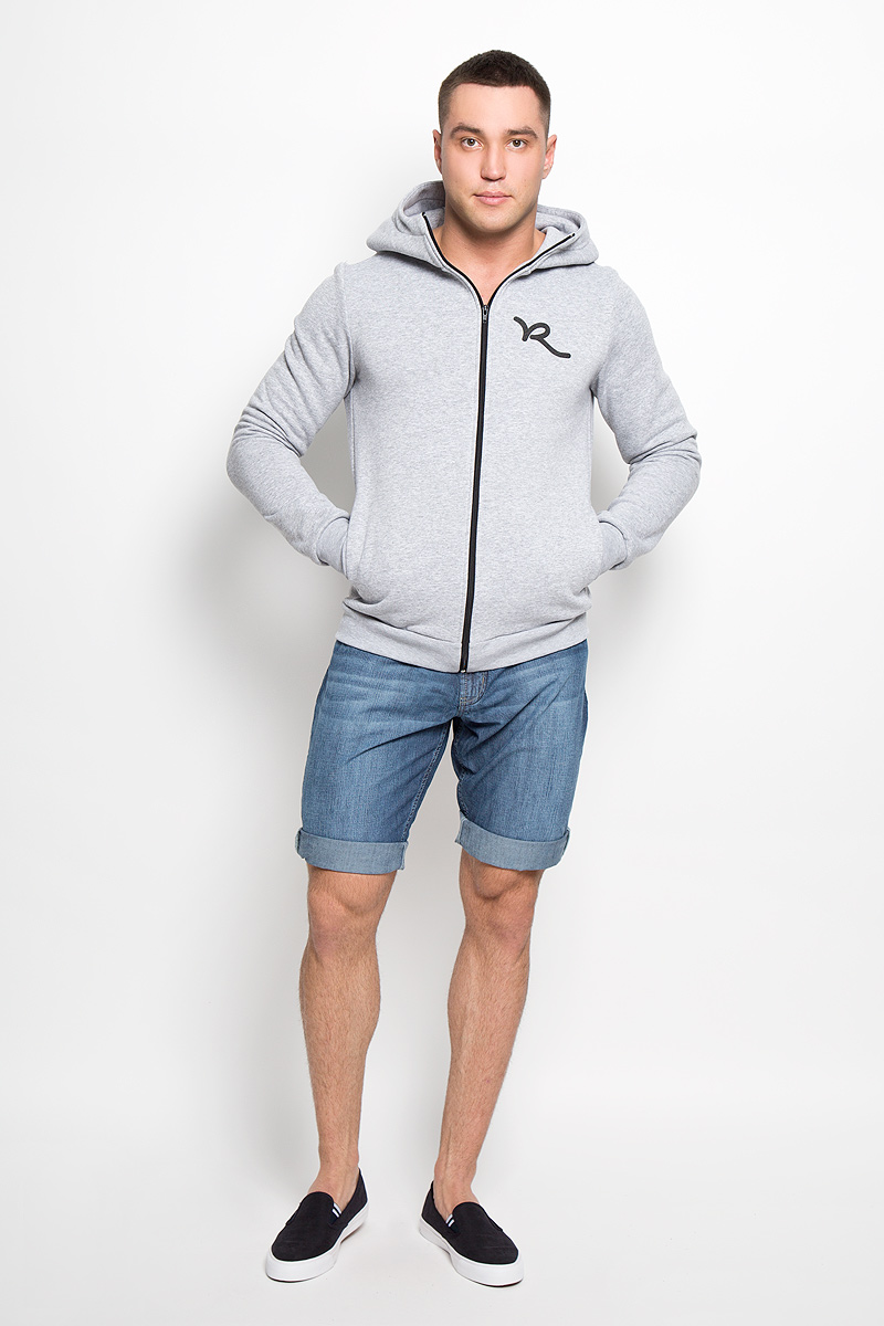 Толстовка мужская Rocawear, цвет: светло-серый. R0315К01. Размер XL (52)R0315К01 Толстовка мужская Rocawear, цвет: светло-серый. R0315К01. Размер XL (52)R0315К01Стильная и уютная мужская толстовка Rocawear, изготовленная из хлопка с добавлением полиэстера, мягкая и приятная на ощупь, обладает хорошей гигроскопичностью и позволяет коже дышать. Модель с капюшоном и длинными рукавами застегивается на застежку-молнию спереди, она не сковывает движений и обеспечивает наибольший комфорт. Манжеты рукавов и низ толстовки оснащены эластичными резинками. Спереди толстовка дополнена двумя втачными карманами и украшена принтом с логотипом бренда.Эта толстовка - настоящее воплощение комфорта, он послужит отличным дополнением к вашему гардеробу. В ней вы будете чувствовать себя уютно и уверенно.