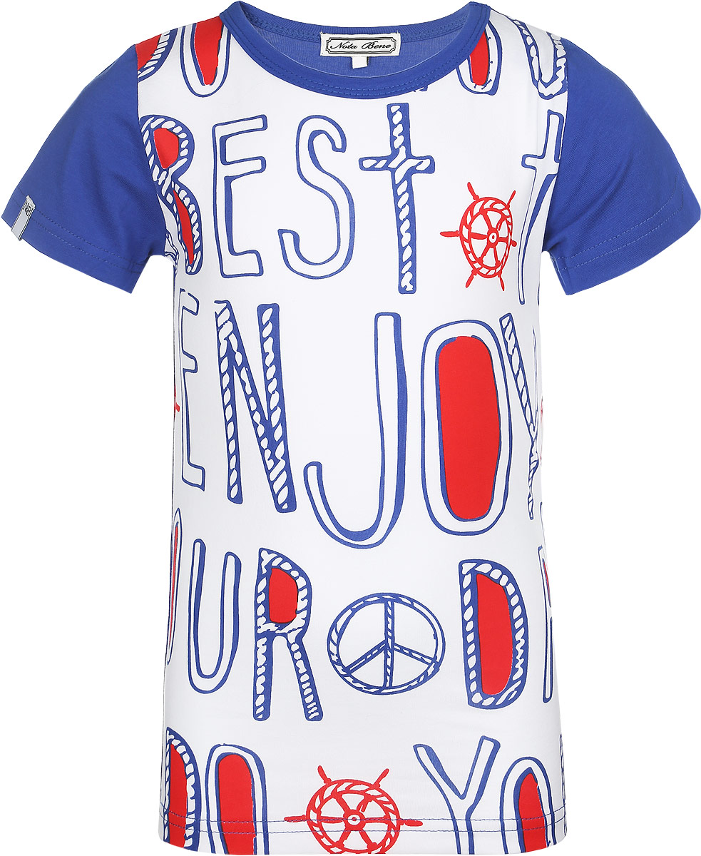 Футболка для мальчика Nota Bene, цвет: синий, белый, красный. SS161B301-29. Размер 104SS161B301-29 Футболка для мальчика Nota Bene, цвет: синий, белый, красный. SS161B301-29. Размер 104SS161B301-29Футболка для мальчика Nota Bene сделает образ ребенка ярким и оригинальным. Изготовленная из мягкого эластичного хлопка, она приятная на ощупь, не сковывает движения и хорошо пропускает воздух, обеспечивая комфорт. Футболка с круглым вырезом горловины и короткими рукавами оформлена принтовыми надписями. На рукаве изделие украшено нашивкой с фирменным логотипом. Современный дизайн и расцветка делают эту футболку модным предметом детской одежды. Обладатель такой футболки всегда будет в центре внимания!