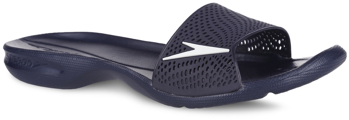 Шлепанцы женские Speedo Atami II Max, цвет: темно-синий. 8-091887879-7879. Размер 4 (37)8-091887879-7879 Шлепанцы женские Speedo Atami II Max, цвет: темно-синий. 8-091887879-7879. Размер 4 (37)8-091887879-7879Оригинальные женские шлепанцы Atami II Max от Speedo с перфорированной верхней частью изделия, благодаря которой быстро удаляется влага и обеспечивается дополнительная вентиляция, изготовлены из термополиуретана и оформлены символикой бренда. Рифление на верхней поверхности подошвы, выполненной из ЭВА материала, предотвращает выскальзывание ноги, отверстия в области носка предназначены для слива воды. Специальный рисунок подошвы гарантирует оптимальное сцепление при ходьбе как по сухой, так и по влажной поверхности. Удобные шлепанцы прекрасно подойдут для похода в бассейн или на пляж.