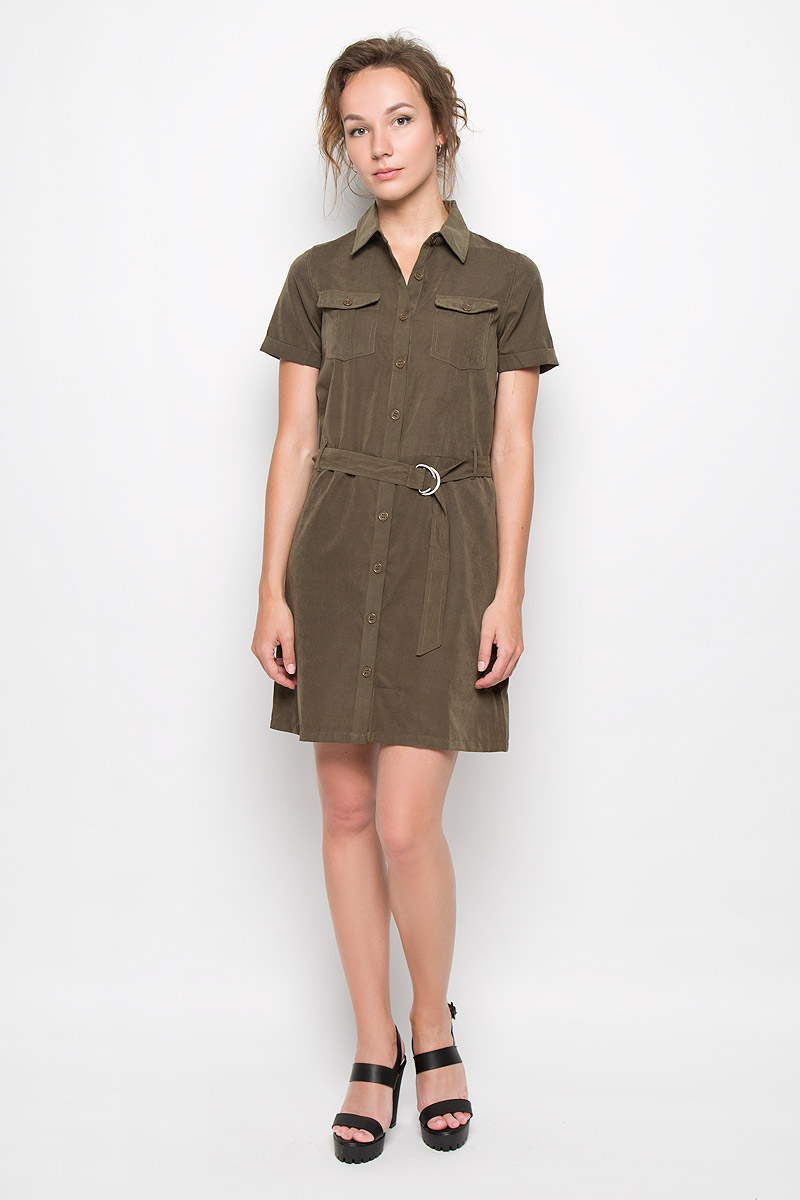 Платье Glamorous, цвет: хаки. CK2900. Размер XS (42)CK2900_Khaki Платье Glamorous, цвет: хаки. CK2900. Размер XS (42)CK2900_KhakiПлатье-рубашка Glamorous станет модным и стильным дополнением к вашему гардеробу. Выполненное из полиэстера, оно легкое и приятное на ощупь, не сковывает движений, хорошо вентилируется.Модель с отложным воротником и короткими рукавами с отворотами застегивается на пуговицы по всей длине изделия. На груди расположены накладные карманы с клапанами на пуговицах. Пояс дополнен шлевками и текстильным ремешком с металлическими фиксаторами.Эффектное платье поможет создать привлекательный образ в стиле Casual, а также подарит вам комфорт.