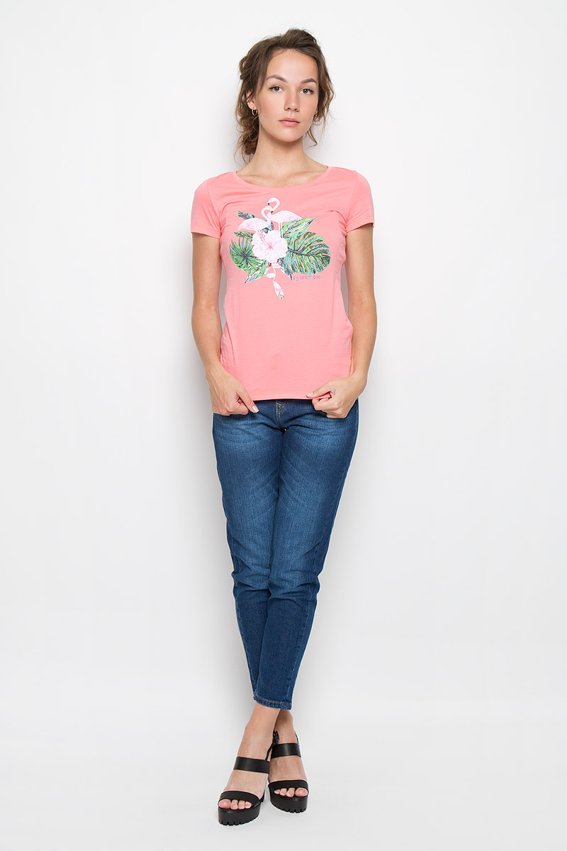 Футболка женская F5 Flamingo, цвет: розово-коралловый. 160083_12380. Размер XL (50)160083_12380_coral Футболка женская F5 Flamingo, цвет: розово-коралловый. 160083_12380. Размер XL (50)160083_12380_coralСтильная женская футболка F5 Flamingo, выполненная из натурального хлопка, обладает высокой теплопроводностью, воздухопроницаемостью и гигроскопичностью, позволяет коже дышать. Модель с короткими рукавами и круглым вырезом горловины - идеальный вариант для создания стильного современного образа. Футболка оформлена оригинальным принтом с изображением фламинго в цветах.