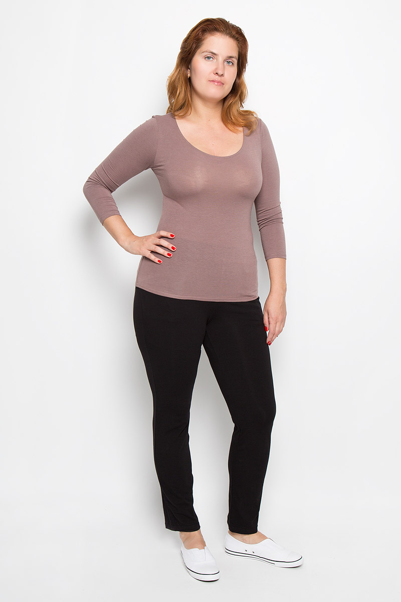 Лонгслив женский Phiten Comfy Inner X30, цвет: коричневый. JF913104. Размер М (48)JF91310 Лонгслив женский Phiten Comfy Inner X30, цвет: коричневый. JF913104. Размер М (48)JF91310Удобный женский лонгслив Phiten Comfy Inner X30 великолепно подойдет для ношения под одеждой в холодную погоду. Он обладает высокой теплопроводностью, воздухопроницаемостью и гигроскопичностью и великолепно отводит влагу. Такой лонгслив превосходно подойдет для повседневной носки и активного отдыха. Фактор содержания AquaTitan Х30 обеспечивает улучшение кровообращения, и расслабляет мышцы, что способствует дополнительному согревающему эффекту. Модель с рукавами 3/4 и круглым вырезом горловины - идеальный вариант для прохладной и ненастной погоды. Инновационный материал позволяет термобелью Phiten отводить влагу и сохранять тепло при помощи тончайшего слоя воздуха, который сдержится в структуре ткани. Такая модель подарит вам комфорт в течение всего дня и послужит замечательным дополнением к вашему гардеробу.