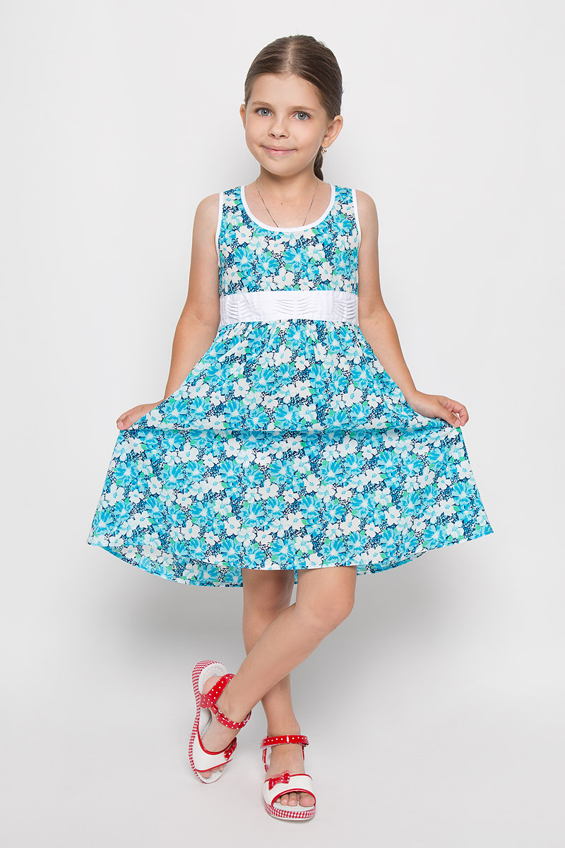 Платье для девочки Finn Flare Kids, цвет: голубой. KS16-71009B. Размер 110, 4-5 летKS16-71009B Платье для девочки Finn Flare Kids, цвет: голубой. KS16-71009B. Размер 110, 4-5 летKS16-71009BЛегкое и красивое платье для девочки Finn Flare Kids станет отличным дополнением к гардеробу маленькой модницы. Изготовленное из натурального хлопка, оно мягкое и приятное на ощупь, не сковывает движения и хорошо пропускает воздух. Платье с круглым вырезом горловины застегивается по спинке на пуговицы. Вшитый пояс контрастного цвета завязывается сзади на бант. От линии талии заложены складочки, придающие изделию пышность. Модель оформлена цветочным принтом, украшена маленькой металлической пластиной с названием бренда. В таком платье маленькая принцесса всегда будет в центре внимания!