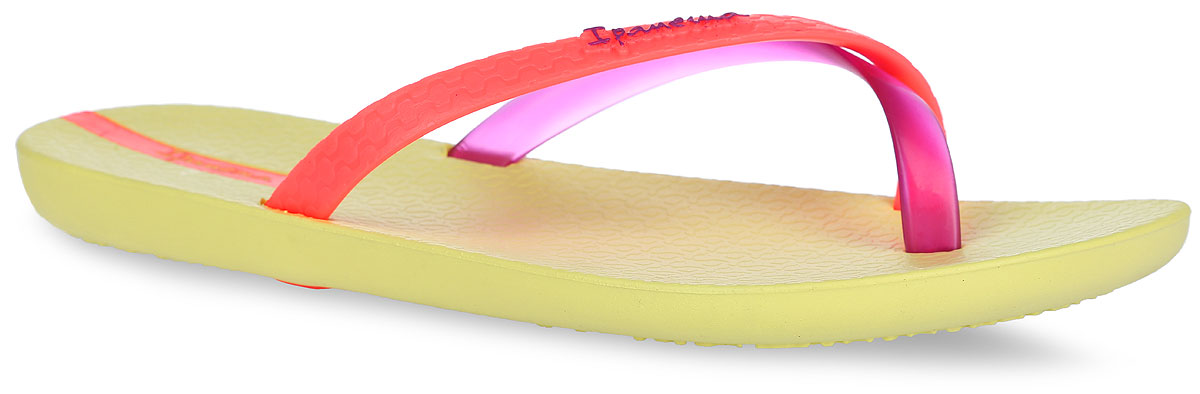 Сланцы женские Ipanema Mix Color, цвет: желтый. 81137-21529. Размер BRA 35 (36)81137-21529 Сланцы женские Ipanema Mix Color, цвет: желтый. 81137-21529. Размер BRA 35 (36)81137-21529Стильные женские сланцы Mix Color от Ipanema очаруют вас с первого взгляда. Модель полностью выполнена из поливинилхлорида и оформлена на ремешке названием бренда. Пересекающиеся ремешки гарантируют надежную фиксацию модели на ноге. Рифление на верхней поверхности подошвы предотвращает выскальзывание ноги. Рельефное основание подошвы обеспечивает уверенное сцепление с любой поверхностью. Удобные сланцы прекрасно подойдут для похода в бассейн или на пляж.