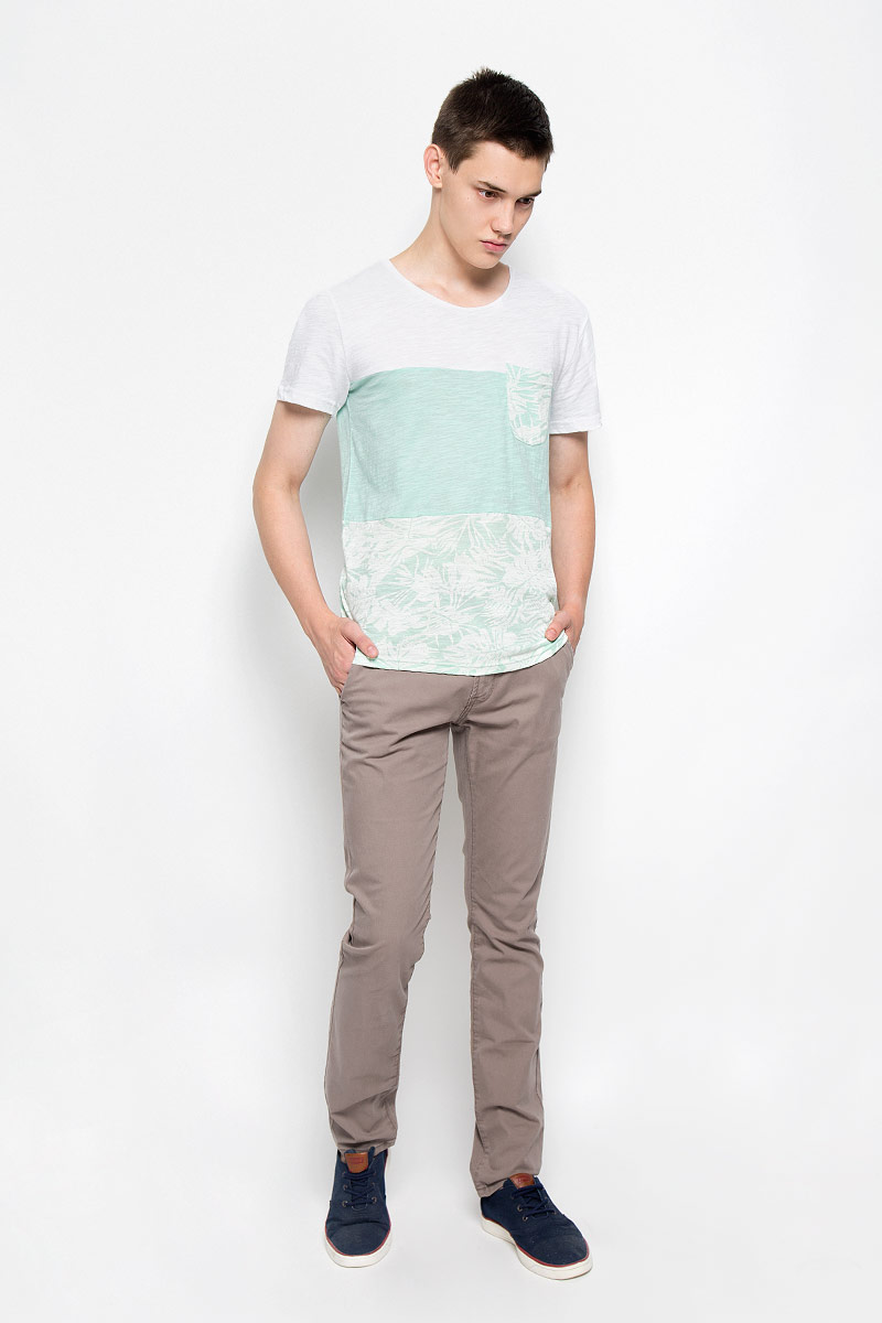 Брюки мужские Tom Tailor Denim Chino, цвет: бежевый. 6403342.09.12_8489. Размер 31-34 (46/48-34)6403342.09.12_8489 Брюки мужские Tom Tailor Denim Chino, цвет: бежевый. 6403342.09.12_8489. Размер 31-34 (46/48-34)6403342.09.12_8489Стильные мужские брюки Tom Tailor Denim Chino - брюки высочайшего качества на каждый день, которые прекрасно сидят. Модель зауженного кроя и средней посадки изготовлены из высококачественного материала, не сковывают движения. Застегиваются брюки на пуговицу и ширинку на застежке-молнии, имеются шлевки для ремня.Спереди модель оформлена двумя втачными карманами, а сзади - двумя врезными карманами. К брюкам прилагается ремень контрастного цвета. Эти модные и в то же время комфортные брюки послужат отличным дополнением к вашему гардеробу. В них вы всегда будете чувствовать себя уютно.
