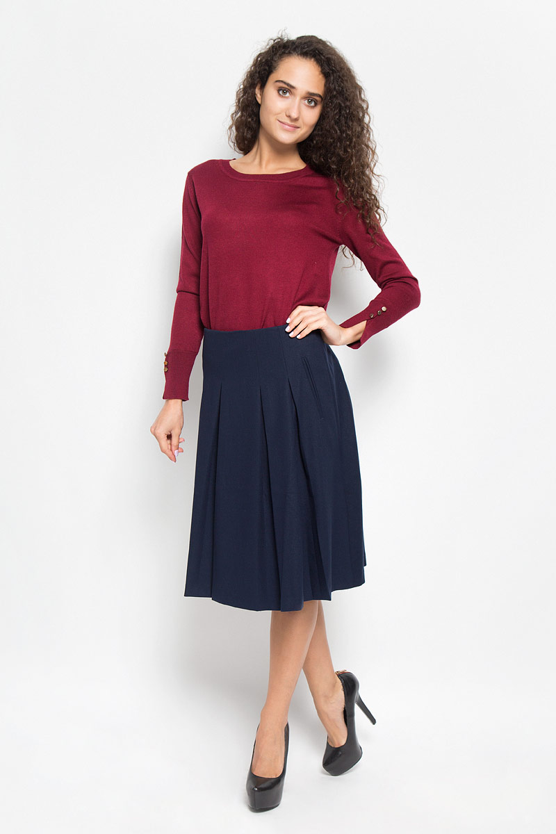 Юбка Baon, цвет: темно-синий. B476509. Размер M (46)B476509_DARK NAVY Юбка Baon, цвет: темно-синий. B476509. Размер M (46)B476509_DARK NAVYМодная юбка Baon, выполненная из полиэстера и вискозы с добавлением эластана, обеспечит вам комфорт и удобство при носке. Материал изделия приятный на ощупь. Юбка в складку застегивается сзади на скрытую застежку-молнию. Спереди расположены два прорезных кармана.Модная юбка выгодно освежит и разнообразит ваш гардероб. Создайте женственный образ и подчеркните свою яркую индивидуальность!