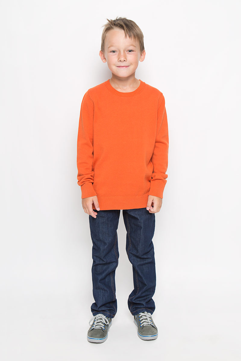Джемпер для мальчика Sela, цвет: оранжевый. JR-814/261-6332. Размер 140, 10 летJR-814/261-6332 Джемпер для мальчика Sela, цвет: оранжевый. JR-814/261-6332. Размер 140, 10 летJR-814/261-6332Модный джемпер Sela, изготовленный из натурального хлопка, станет отличным дополнением к гардеробу вашего мальчика. Материал изделия приятный на ощупь, не сковывает движений и позволяет коже дышать, не раздражает даже самую нежную и чувствительную кожу ребенка, обеспечивая наибольший комфорт.Модель с круглым вырезом горловины и длинными рукавами выполнена в лаконичном стиле. Горловина, манжеты рукавов и низ джемпера связаны резинкой. Современный дизайн и расцветка делают этот джемпер стильным предметом детского гардероба. В нем вашему мальчику будет уютно и комфортно, и он всегда будет в центре внимания!