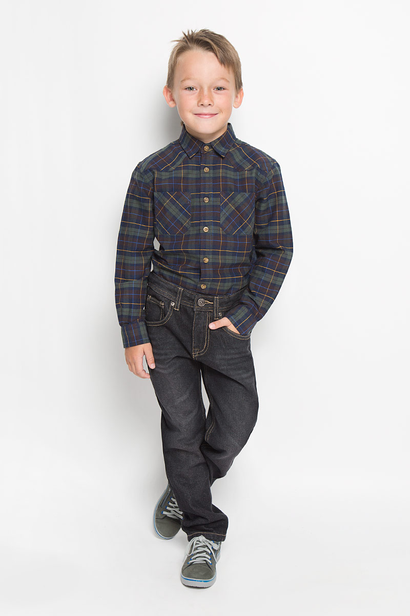 Джинсы для мальчика Sela Denim, цвет: темно-серый. PJ-835/850-6342. Размер 146, 11 летPJ-835/850-6342 Джинсы для мальчика Sela Denim, цвет: темно-серый. PJ-835/850-6342. Размер 146, 11 летPJ-835/850-6342Утепленные стильные джинсы для мальчика Sela Denim идеально подойдут юному моднику для отдыха и прогулок. Изготовленные из высококачественного материала, они мягкие и приятные на ощупь, не сковывают движения и позволяют коже дышать, обеспечивая наибольший комфорт. Утеплитель из 100% полиэстера.Джинсы прямого кроя, на талии застегиваются на металлическую пуговицу и имеют ширинку на застежке-молнии, а также шлевки для ремня. С внутренней стороны пояс регулируется скрытой резинкой на пуговицах. Модель имеет классический пятикарманный крой: спереди - два втачных кармана и один маленький накладной, а сзади - два накладных кармана. Оформлено изделие контрастной прострочкой и легким эффектом потертости. Современный дизайн и расцветка делают эти джинсы модным предметом детской одежды. В них ребенок всегда будет в центре внимания!