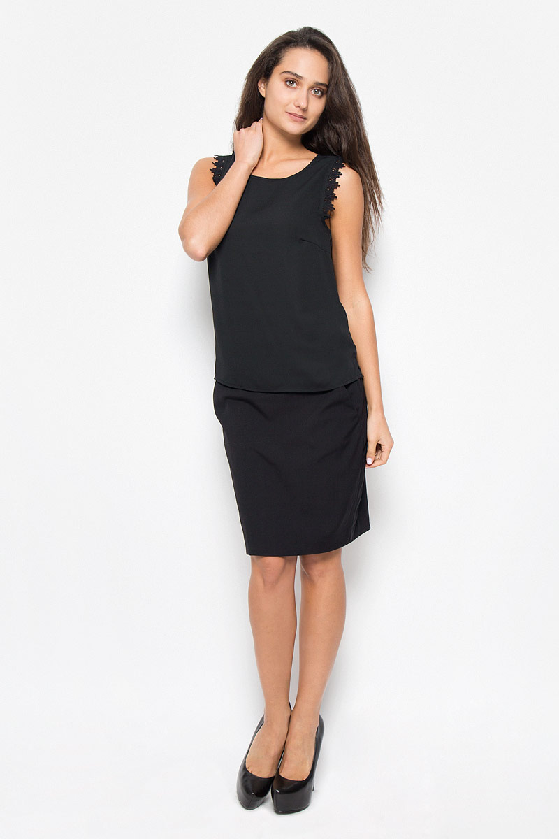 Блузка женская Vero Moda, цвет: черный. 10162388. Размер XS (40)10162388_Black Блузка женская Vero Moda, цвет: черный. 10162388. Размер XS (40)10162388_BlackСтильная женская блуза Vero Moda, выполненная из 100% полиэстера, подчеркнет ваш уникальный стиль и поможет создать оригинальный женственный образ.Блузка свободного кроя, без рукавов с круглым вырезом горловины. Проймы рукавов дополнены ажурными вставками. Легкая блуза идеально подойдет для жарких летних дней. Такая блузка будет дарить вам комфорт в течение всего дня и послужит замечательным дополнением к вашему гардеробу.