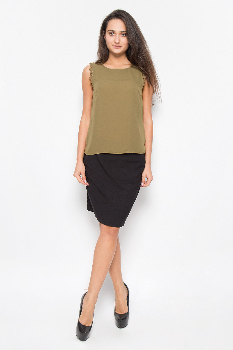 Блузка женская Vero Moda, цвет: болотный. 10162388. Размер M (44)10162388_Kangaroo Блузка женская Vero Moda, цвет: болотный. 10162388. Размер M (44)10162388_KangarooСтильная женская блуза Vero Moda, выполненная из 100% полиэстера, подчеркнет ваш уникальный стиль и поможет создать оригинальный женственный образ.Блузка свободного кроя, без рукавов с круглым вырезом горловины. Проймы рукавов дополнены ажурными вставками. Легкая блуза идеально подойдет для жарких летних дней. Такая блузка будет дарить вам комфорт в течение всего дня и послужит замечательным дополнением к вашему гардеробу.