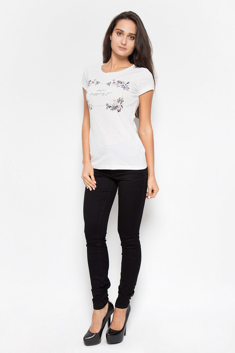 Футболка женская Tom Tailor Denim, цвет: белый. 1035762.02.71_8005. Размер M (46)1035762.02.71_8005 Футболка женская Tom Tailor Denim, цвет: белый. 1035762.02.71_8005. Размер M (46)1035762.02.71_8005Стильная женская футболка Tom Tailor Denim, выполненная из 100% хлопка, будет отличным дополнением к вашему гардеробу. Модель с круглым вырезом горловины и короткими рукавами оформлена водным цветочным принтом и надписью Whats Stopping You. Классический покрой, безукоризненное качество. Идеальный вариант для тех, кто ценит комфорт и качество.
