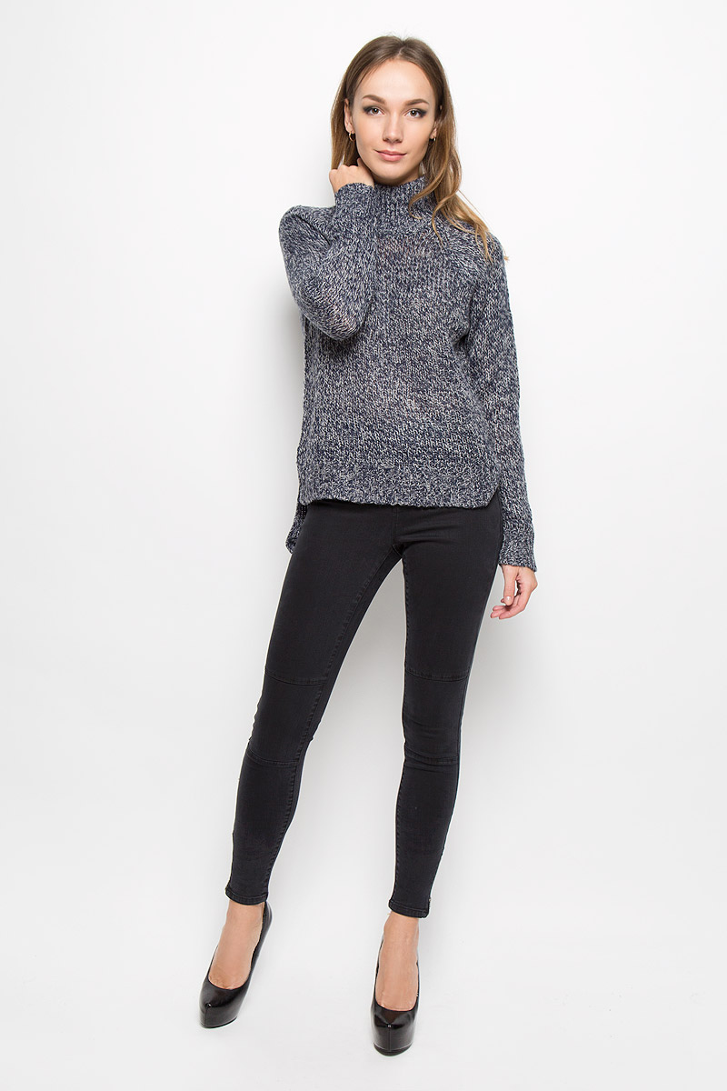 Джинсы женские Vero Moda, цвет: темно-серый. 10160206. Размер 28-34 (44/46-34)10160206_Black Джинсы женские Vero Moda, цвет: темно-серый. 10160206. Размер 28-34 (44/46-34)10160206_BlackЖенские джинсы Vero Moda изготовлены из эластичного хлопка с добавлением вискозы, эластана и лиона. Материал тактильно приятный, не стесняет движений и хорошо пропускает воздух, обеспечивая комфорт при носке.Джинсы-скинни со стандартной талией застегиваются спереди на металлическую пуговицу и имеют ширинку на застежке-молнии. На поясе предусмотрены шлевки для ремня. Спереди расположены два втачных кармана и один маленький накладной, сзади - два накладных кармана. Низ брючин оформлен декоративными змейками. Лаконичные по своему дизайну джинсы станут универсальной моделью вашего гардероба.