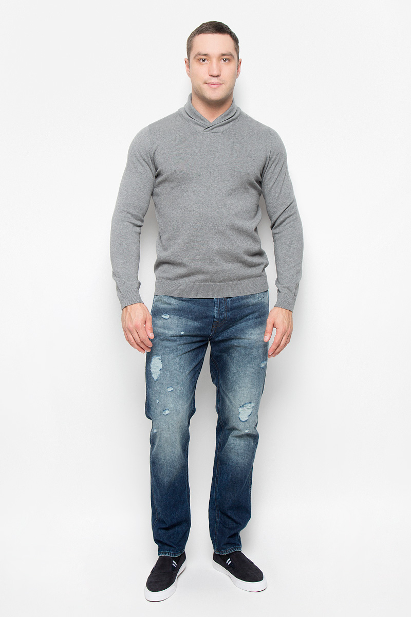 Джемпер мужской Jack & Jones Premium, цвет: серый. 12110636. Размер XL (50)12110636_Grey Melange Джемпер мужской Jack & Jones Premium, цвет: серый. 12110636. Размер XL (50)12110636_Grey MelangeСтильный мужской джемпер Jack & Jones, выполненный из натурального хлопка, станет стильным дополнением к вашему образу. Материал изделия очень мягкий и тактильно приятный, не стесняет движений, хорошо пропускает воздух.Джемпер с воротником-шалью и длинными рукавами. Манжеты рукавов и низ изделия связаны резинкой.Джемпер - идеальный вариант для создания образа в стиле Casual. Он подарит вам уют и комфорт в течение всего дня.