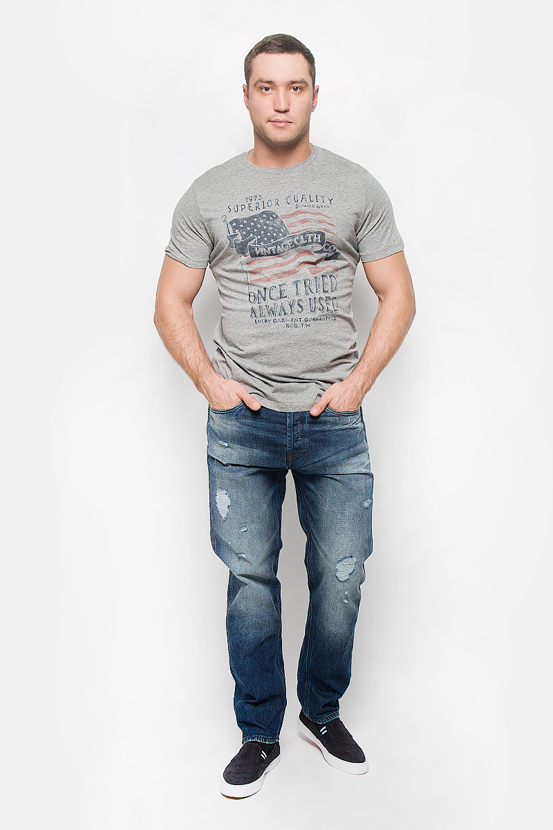 Футболка мужская Jack & Jones Vintage, цвет: серый меланж. 12110042. Размер L (48)12110042_Light Grey Melange Футболка мужская Jack & Jones Vintage, цвет: серый меланж. 12110042. Размер L (48)12110042_Light Grey MelangeСтильная мужская футболка Jack & Jones Vintage, выполненная из хлопка с добавлением вискозы, обладает высокой теплопроводностью, воздухопроницаемостью и гигроскопичностью. Она необычайно мягкая и приятная на ощупь, не сковывает движения и превосходно пропускает воздух. Такая футболка превосходно подойдет как для занятий спортом, так и для повседневной носки.Модель с короткими рукавами и круглым вырезом горловины - идеальный вариант для создания модного современного образа. Футболка оформлена оригинальным принтом и фирменной нашивкой. Эта модель подарит вам комфорт в течение всего дня и послужит замечательным дополнением к вашему гардеробу.